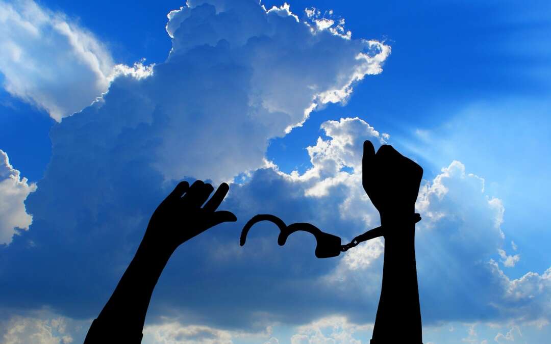 Top Tips to Release Negative Thoughts and Feelings